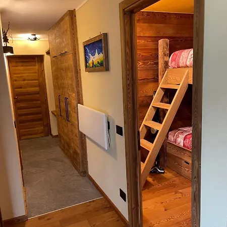 דירה Del Cervino Cir N 0016